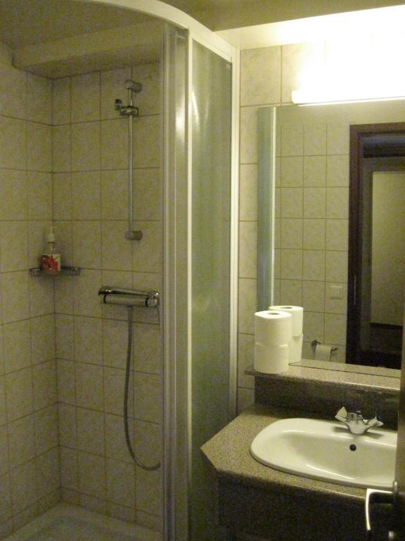 Hotel Capitano Neskaupstadur Bagian luar foto