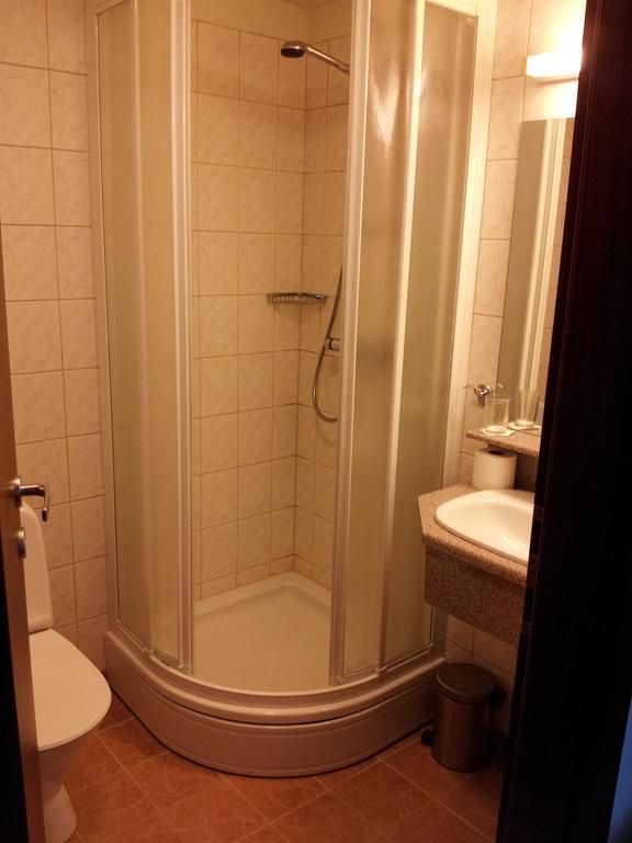 Hotel Capitano Neskaupstadur Ruang foto
